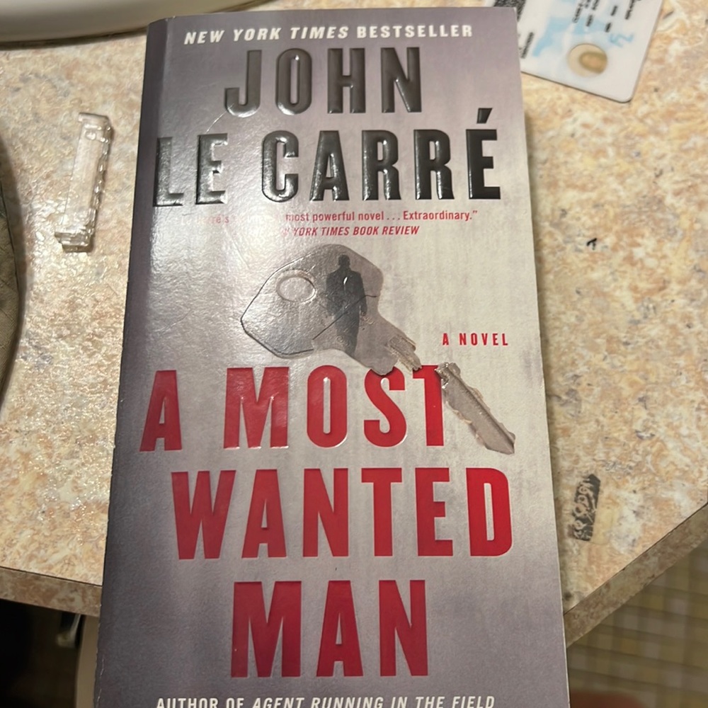 Book very good condition! No wear and tear! Just need make room! Love my books!!